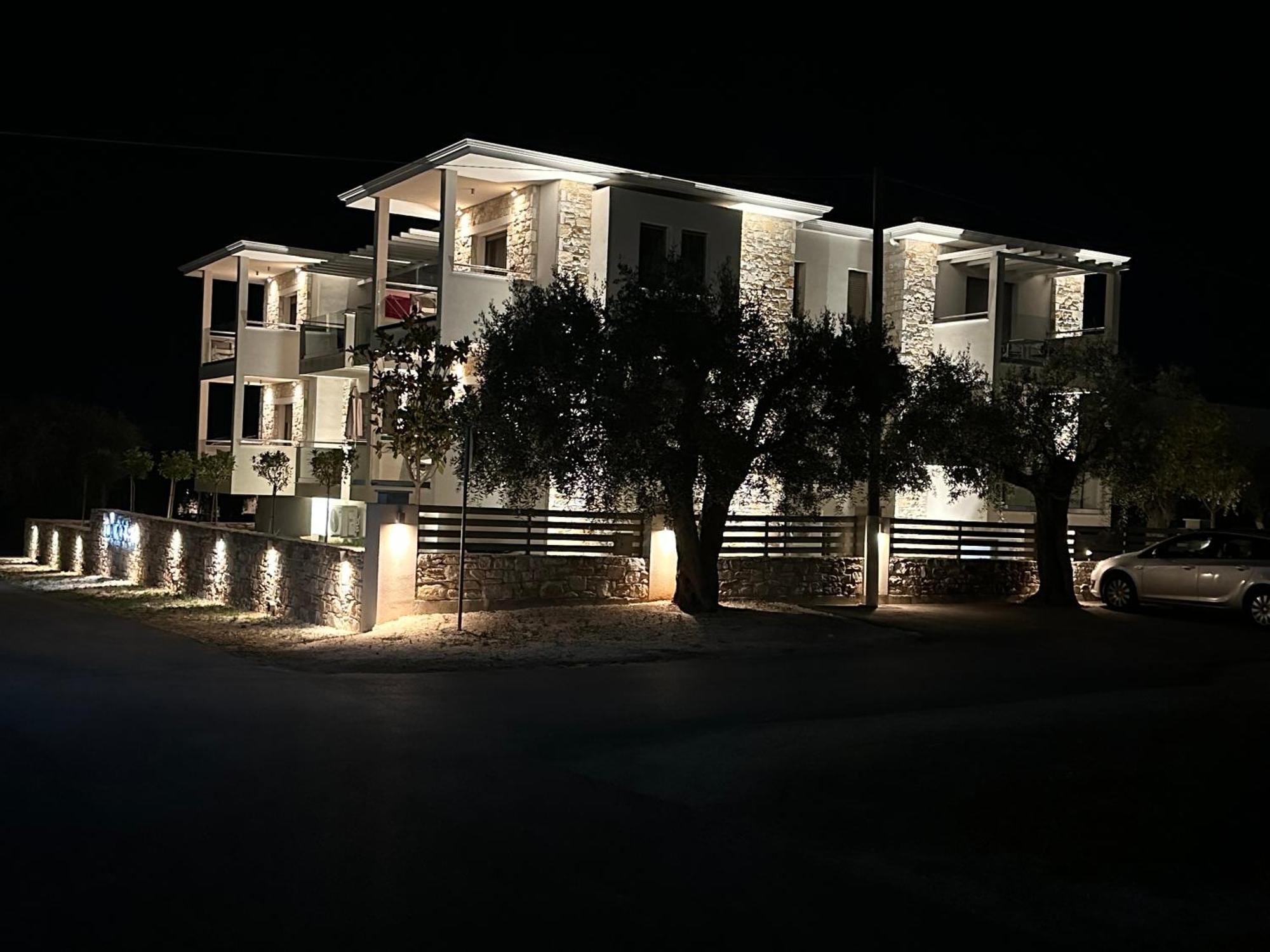 Luminous Luxury Apartments Limenas  Exterior photo