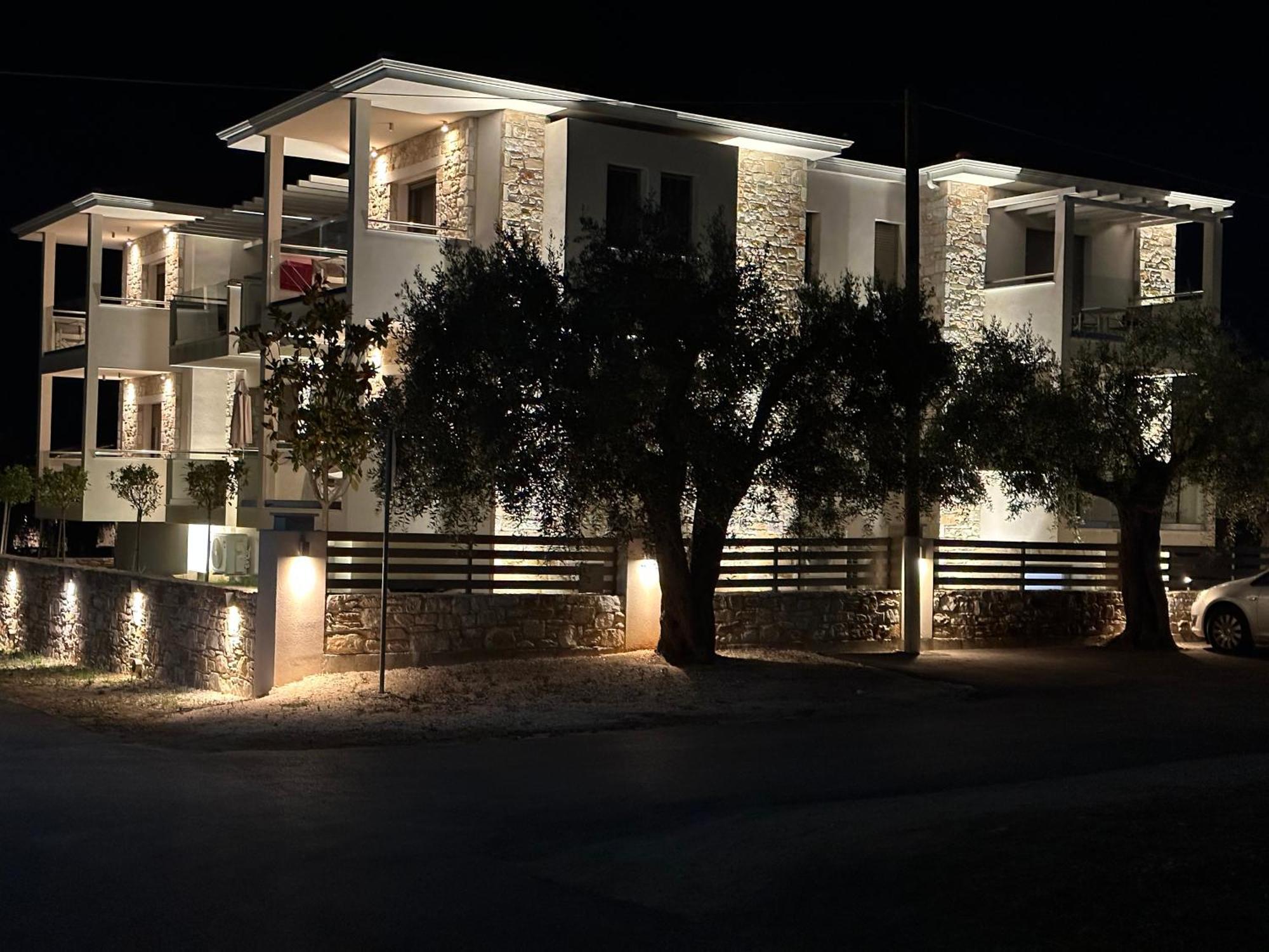 Luminous Luxury Apartments Limenas  Exterior photo